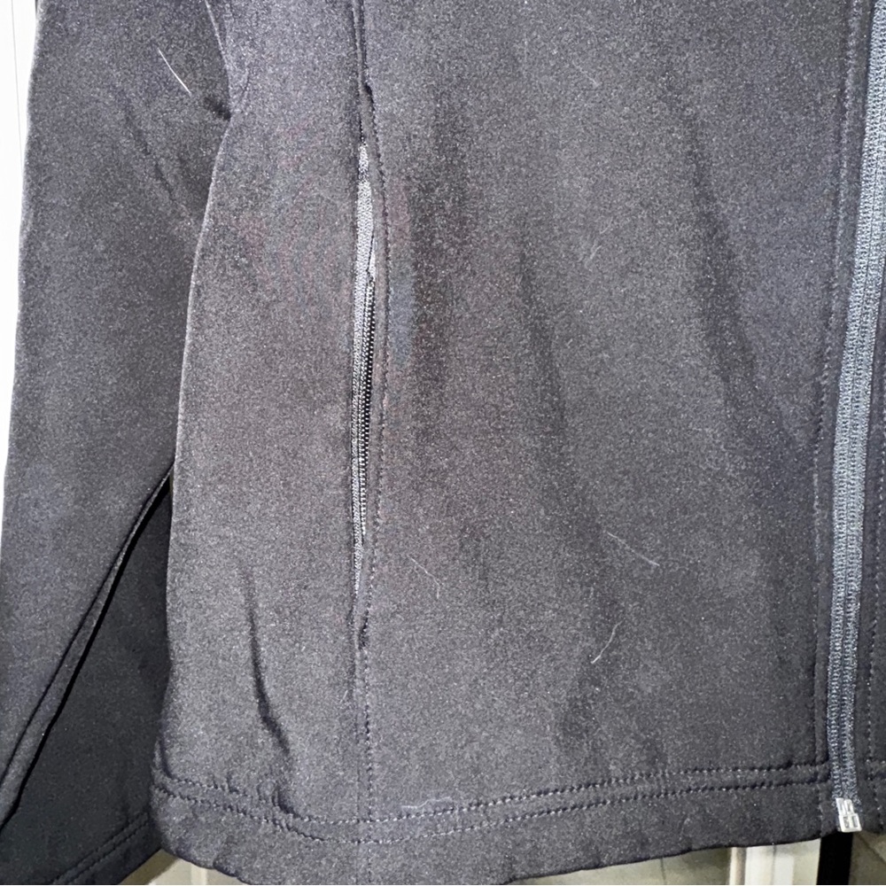 Women’s Black Medium zip Up Jacket - Picture 5 of 10